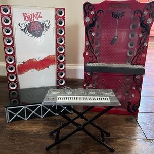 Bratz MGA Rock Angelz Stage & Booth